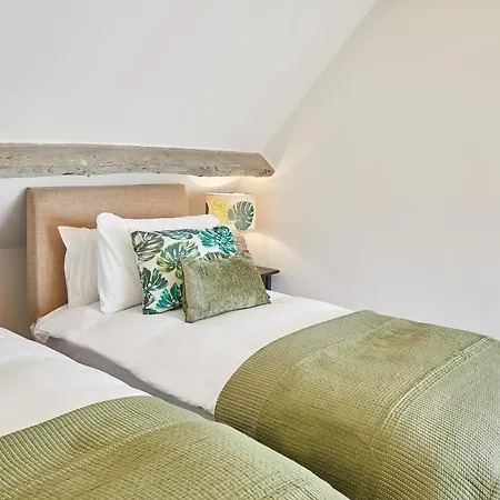 Host & Stay - Waterlily Cottage Грейт Эйтон Экстерьер фото